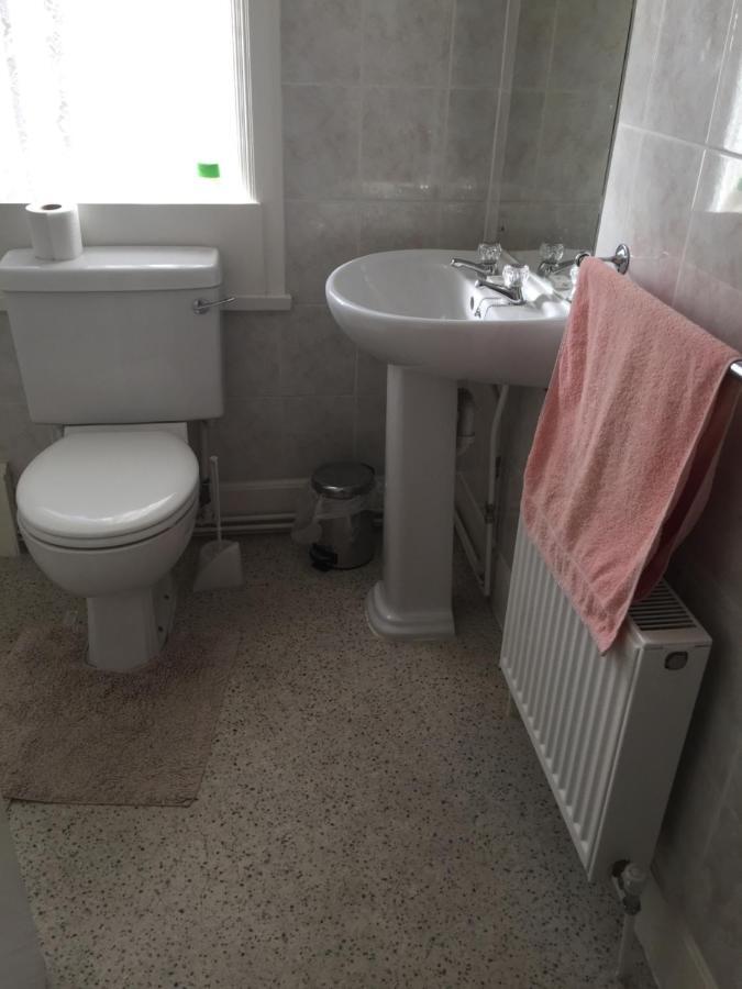Longfield Guest House Dover Ngoại thất bức ảnh